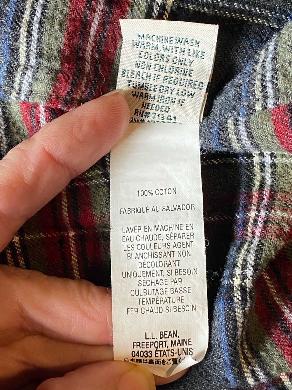 L.L.Bean Plaid Button-Up Flannel Shirt - Gray & Red Size XL Petite - Picture 5 of 5